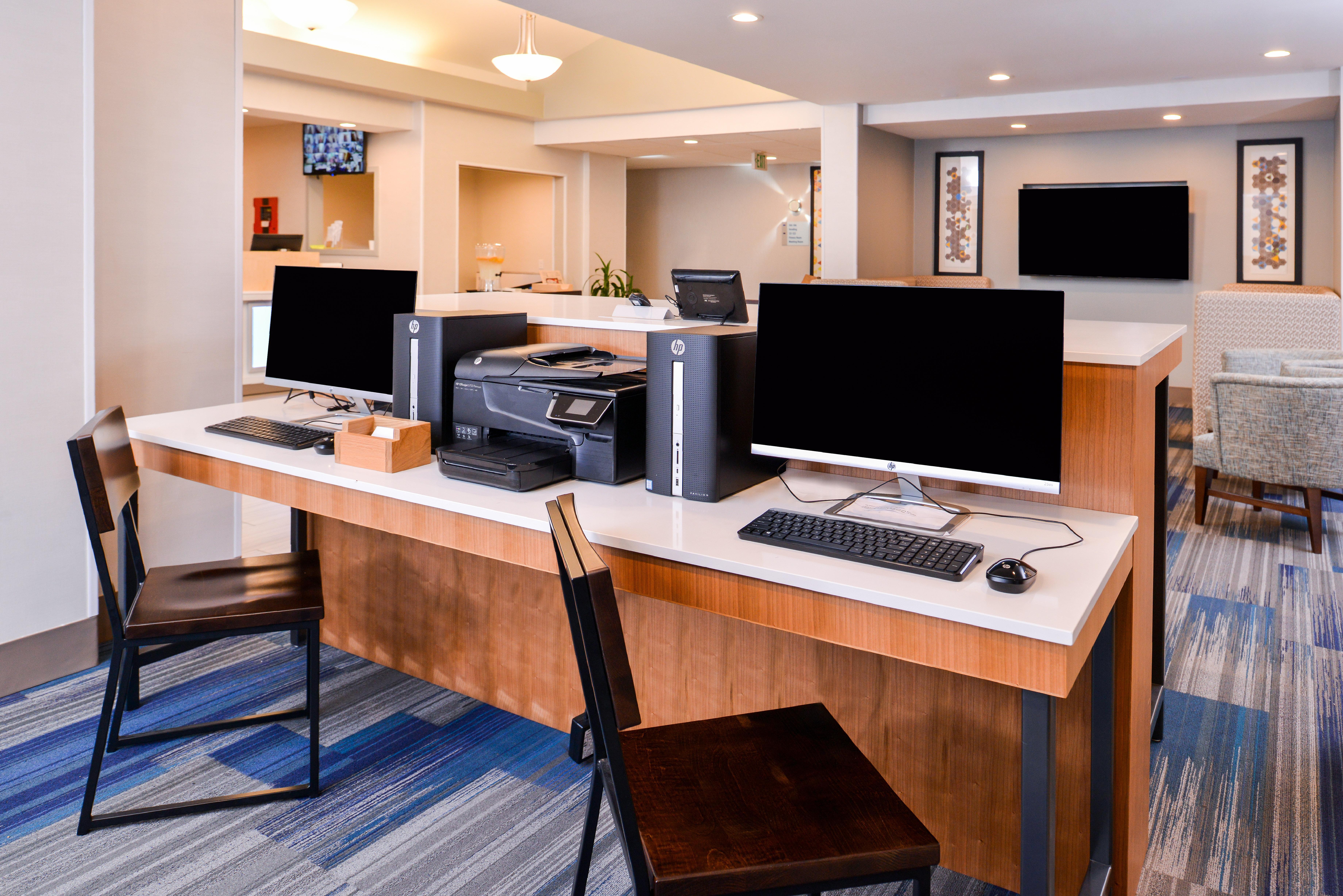 Holiday Inn Express & Suites Lacey - Olympia By Ihg Экстерьер фото