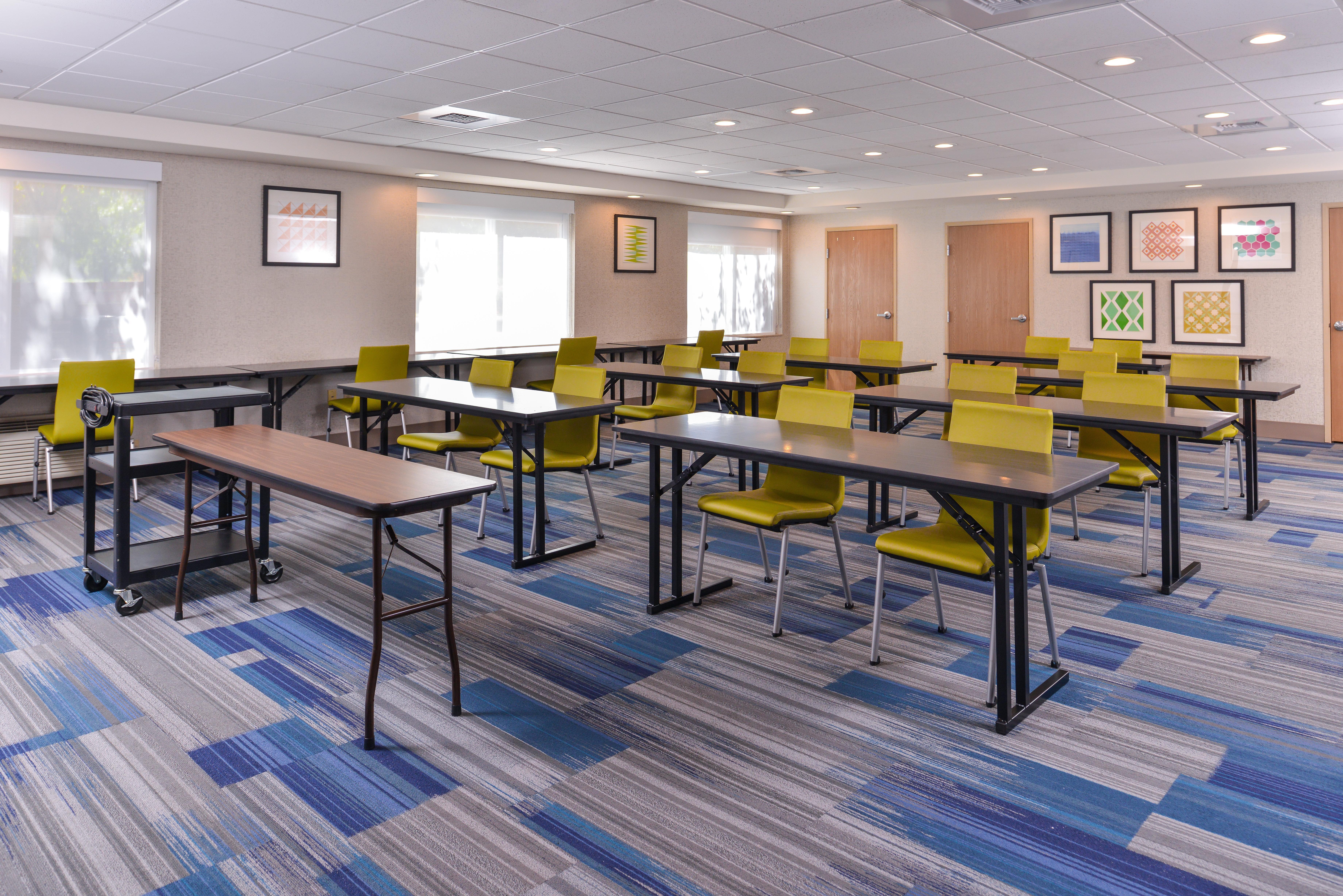 Holiday Inn Express & Suites Lacey - Olympia By Ihg Экстерьер фото