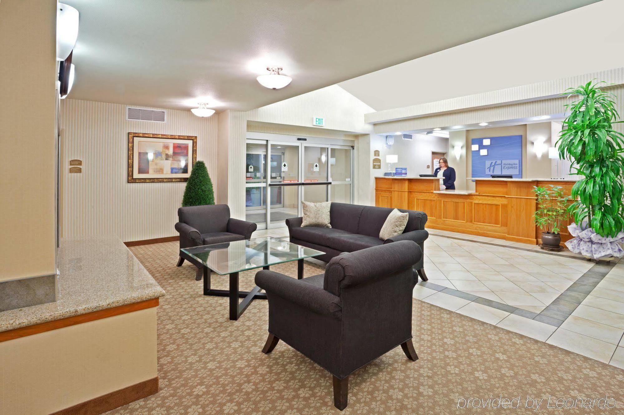 Holiday Inn Express & Suites Lacey - Olympia By Ihg Экстерьер фото